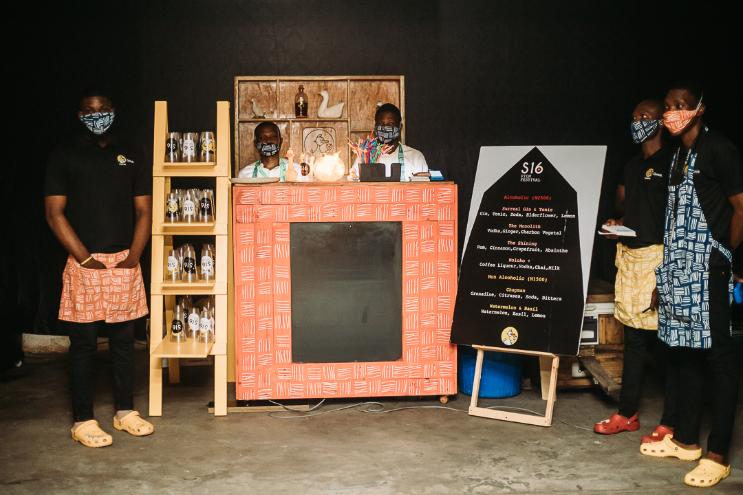 S16 bar and merchandise stand